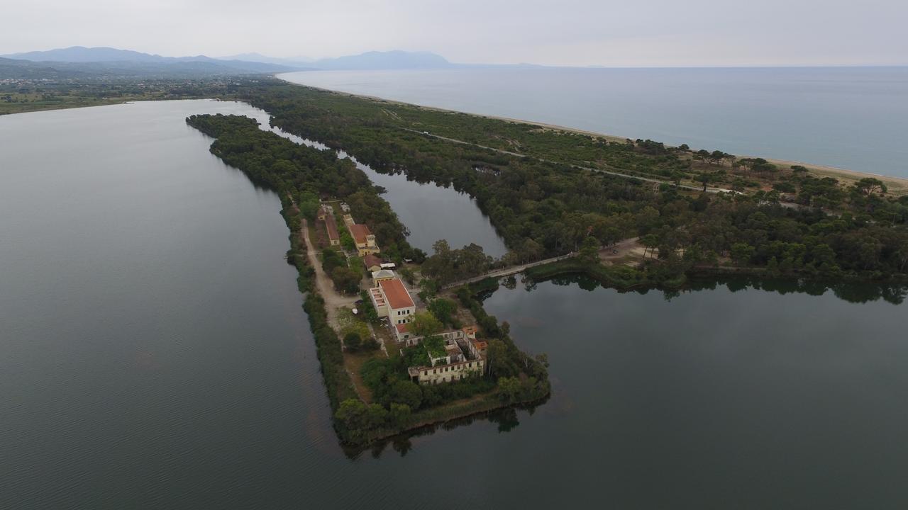Panelma Villa Tranquil Coastal Retreat In Zacharo Tholon Luaran gambar