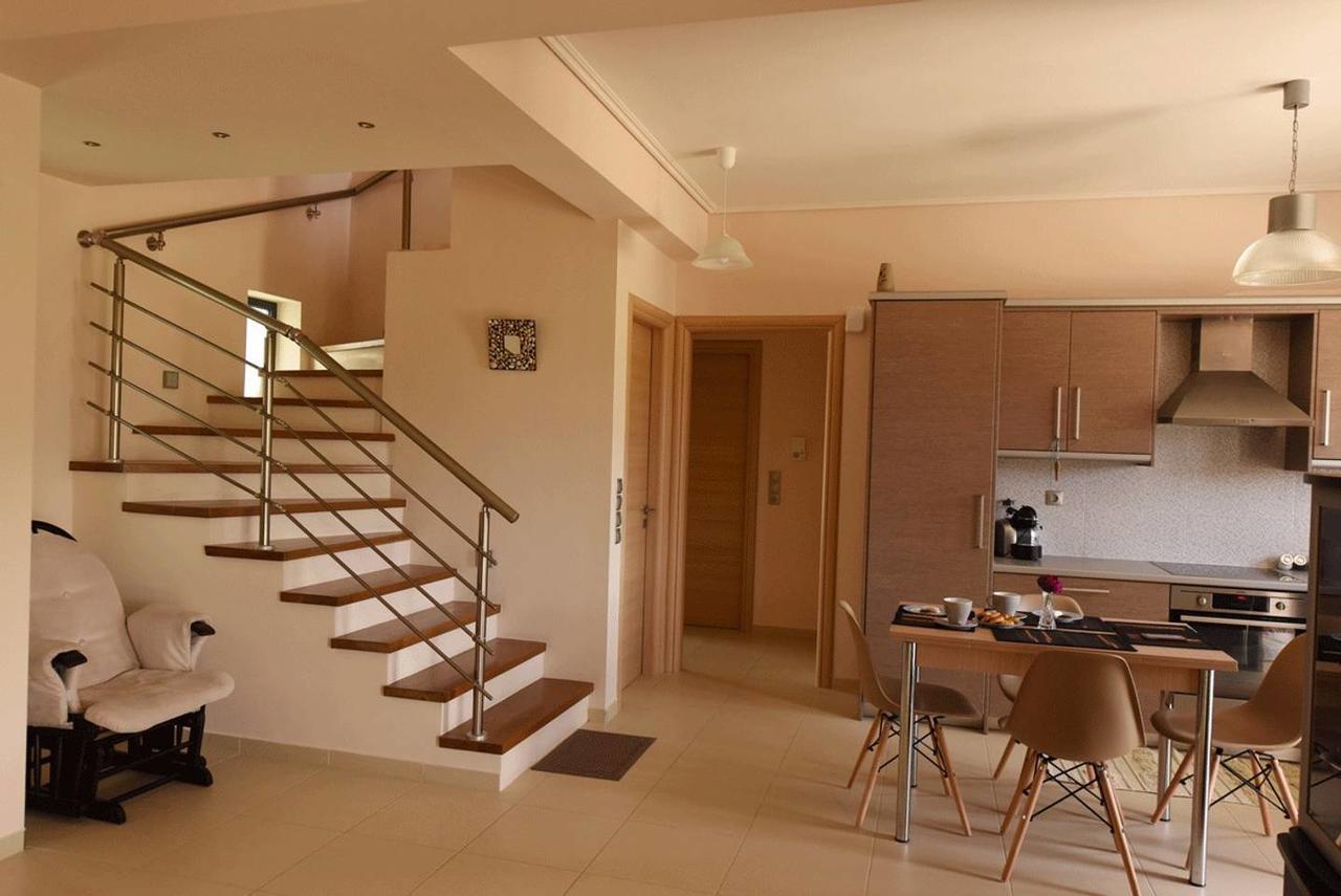 Panelma Villa Tranquil Coastal Retreat In Zacharo Tholon Luaran gambar